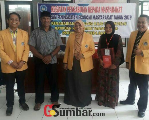 WartaPKU.com Tim FPP - UNP Genjot Perekonomian Masyarakat Gunung Rajo dengan Program Kemitraan Masyarakat